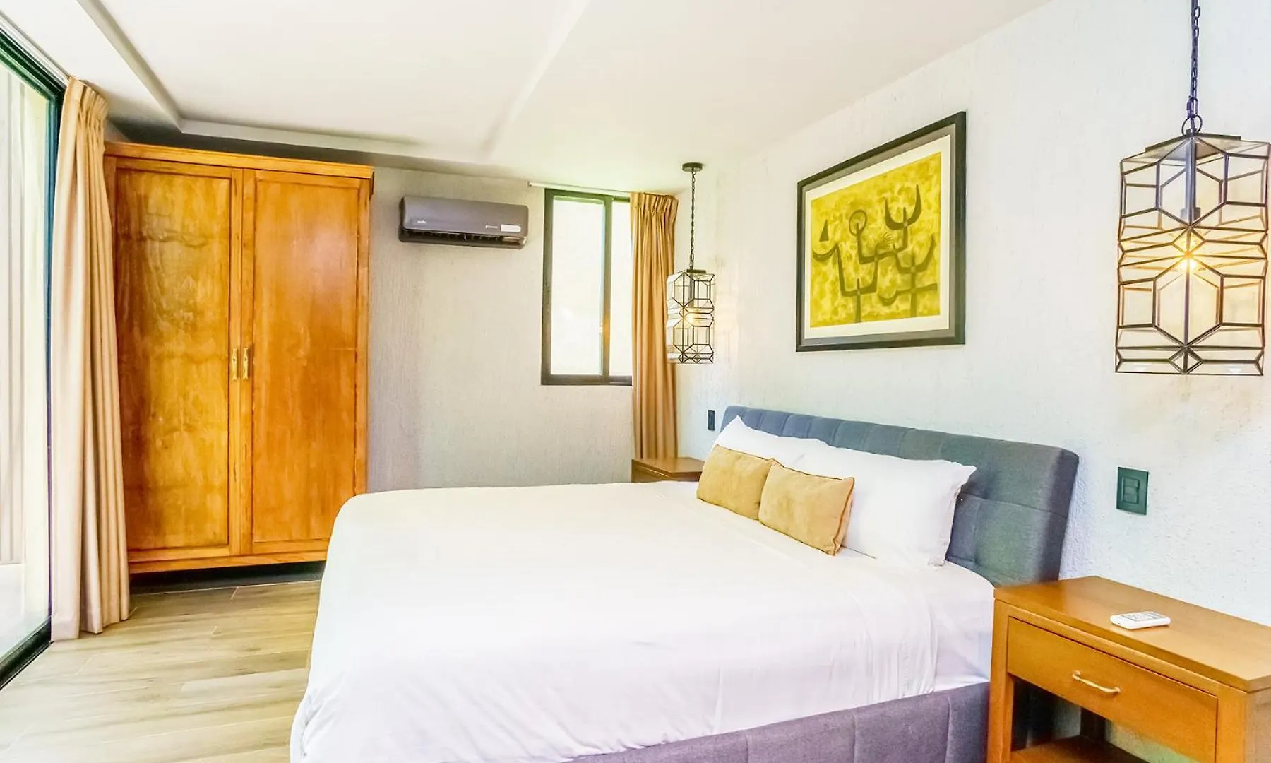 Luxurious Oasis Jacuzzi With Art Gallery And Pool Tulum