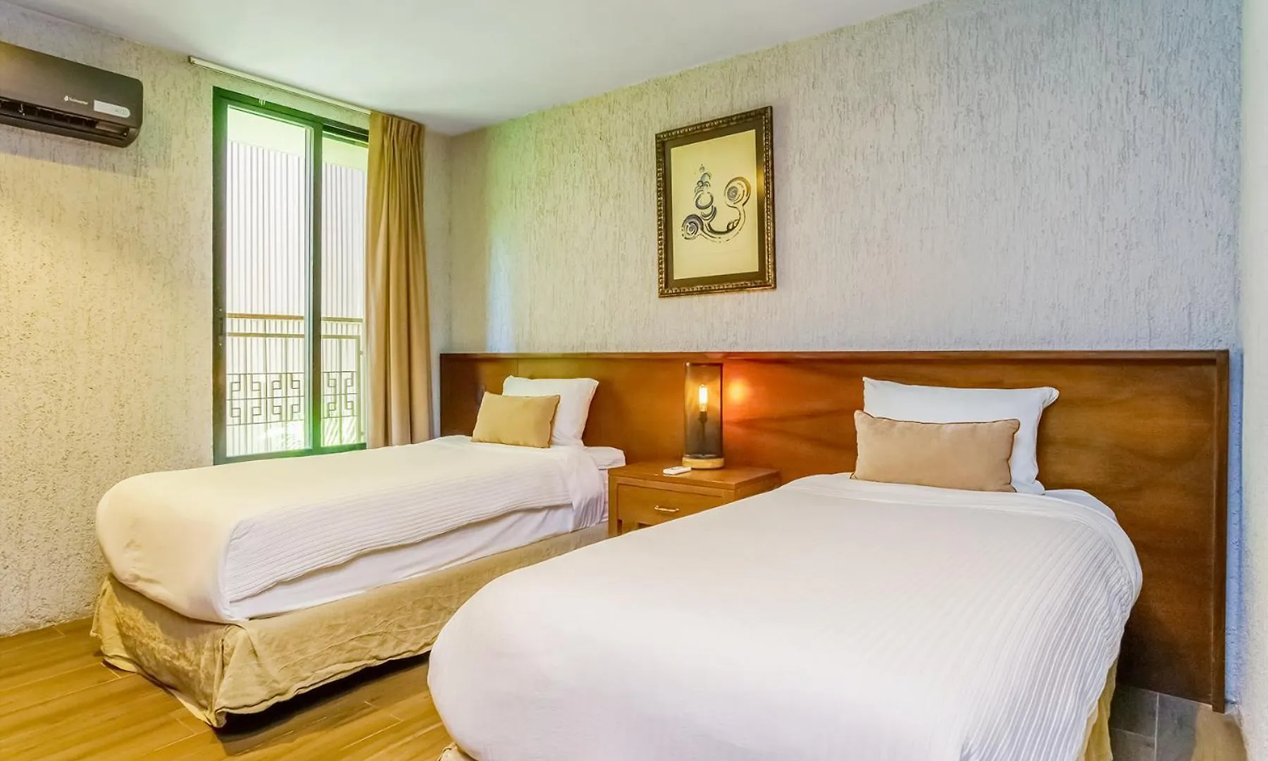 Luxurious Oasis Jacuzzi With Art Gallery And Pool 툴룸 아파트