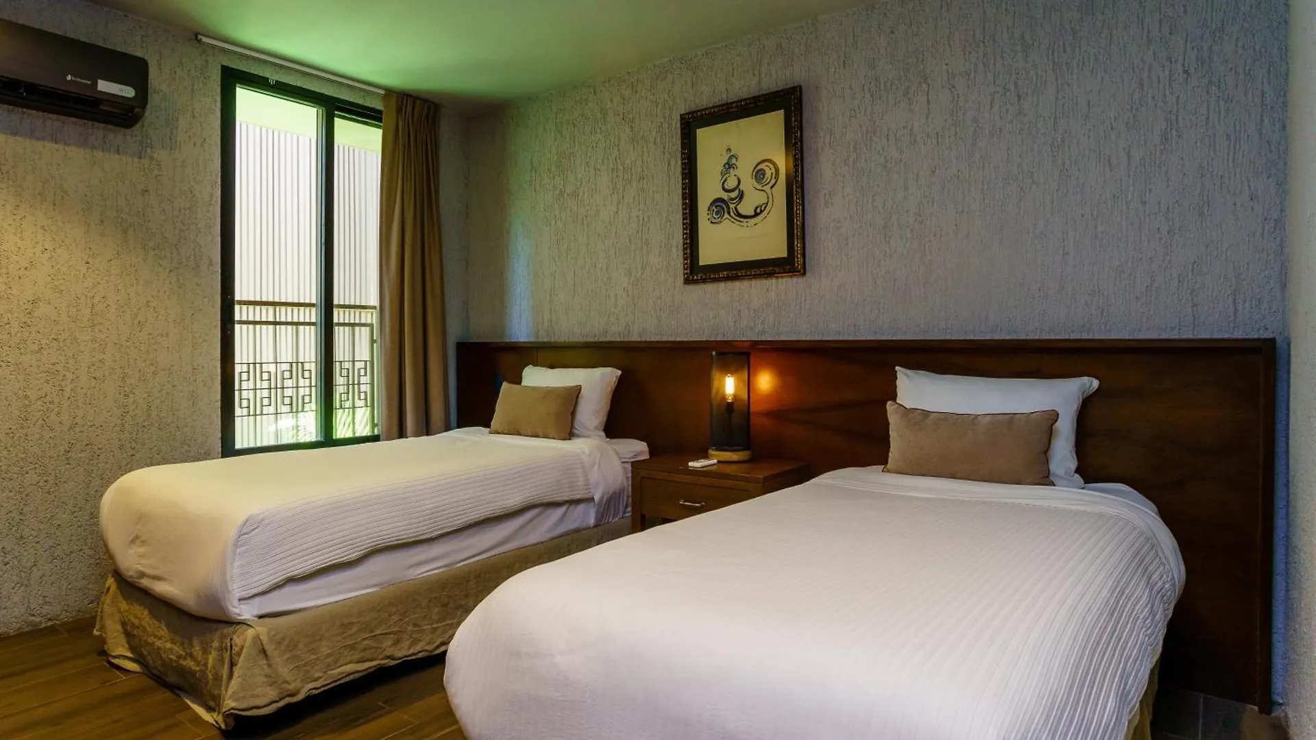 Luxurious Oasis Jacuzzi With Art Gallery And Pool 툴룸 아파트