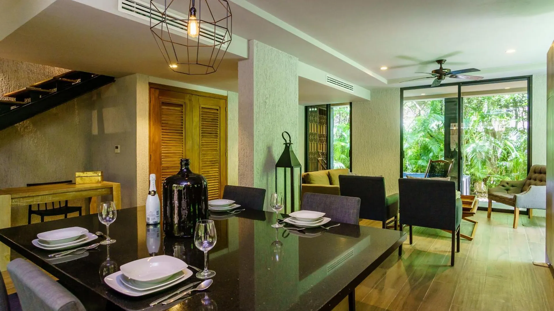 Luxurious Oasis Jacuzzi With Art Gallery And Pool Tulum Apartment