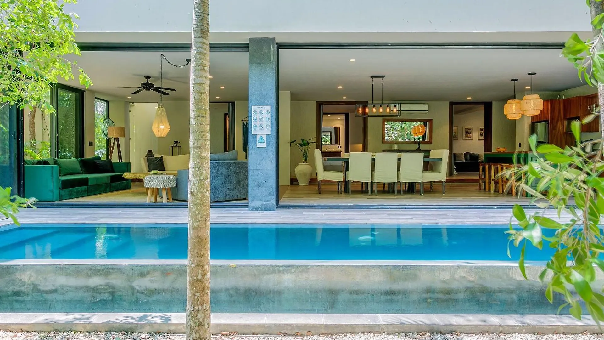 Luxurious Oasis Jacuzzi With Art Gallery And Pool Tulum